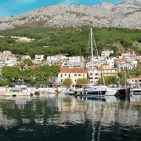 Komfortable Mit Terrasse In Bidol By Interhome Lejlighed Makarska
