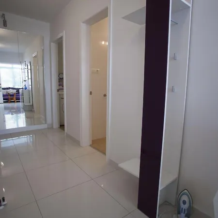 Komfortable Mit Terrasse In Bidol By Interhome Makarska