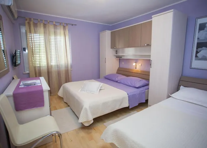 Komfortable Mit Terrasse In Bidol By Interhome * Makarska