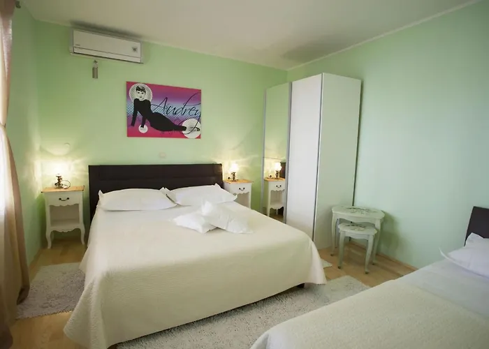 Komfortable Mit Terrasse In Bidol By Interhome *