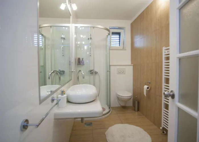 Komfortable Mit Terrasse In Bidol By Interhome * Makarska