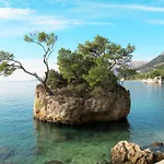 Appartement Komfortable Mit Terrasse In Bidol By Interhome Makarska